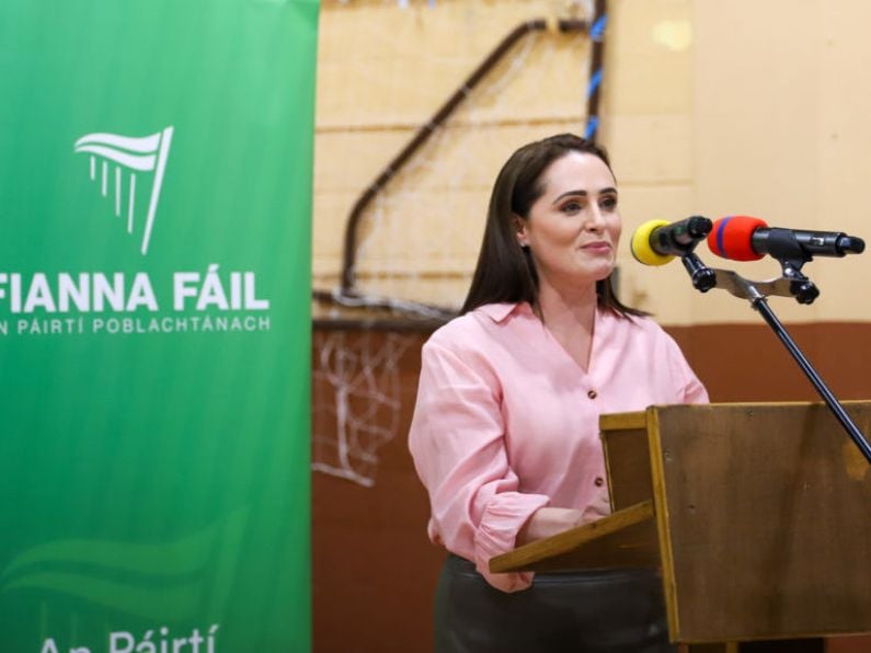 TV broadcaster Gráinne Seoige to stand for Fianna Fáil in upcoming election