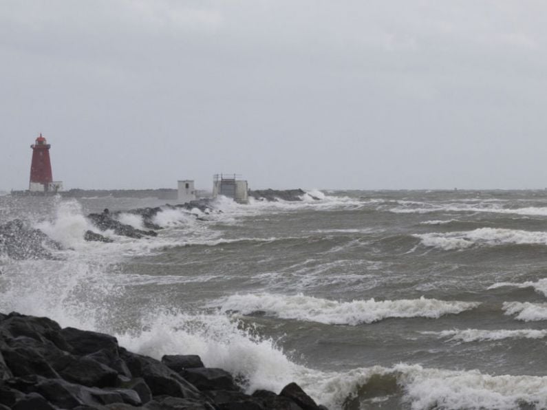 Hundreds of homes still without power as orange weather warning ends