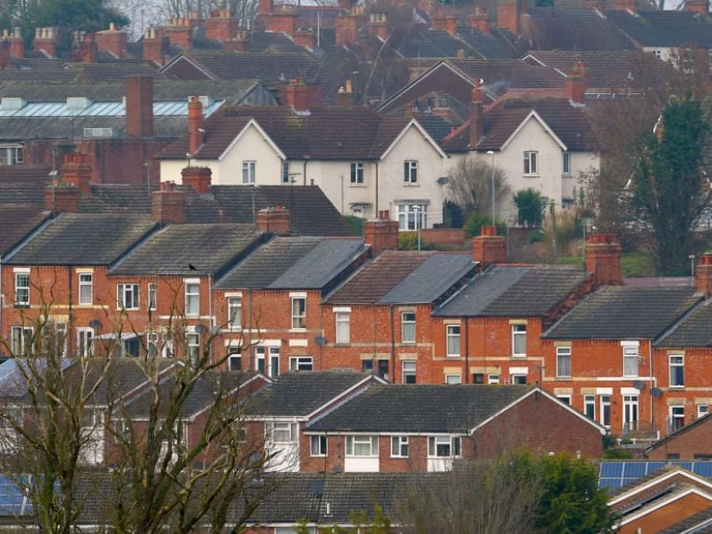 Report shows house prices have risen by 7.5% in the past year