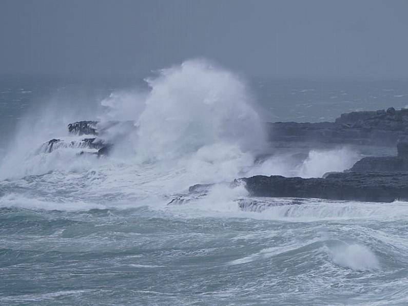 Storm Ashley: Thousands without power as 130km/h gusts recorded