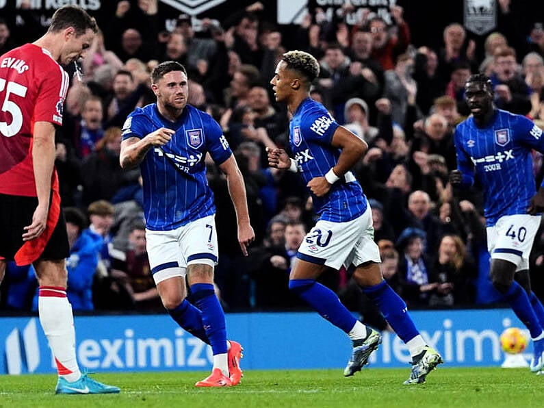 New boss Ruben Amorim settles for point on Man Utd debut as Ipswich fight back